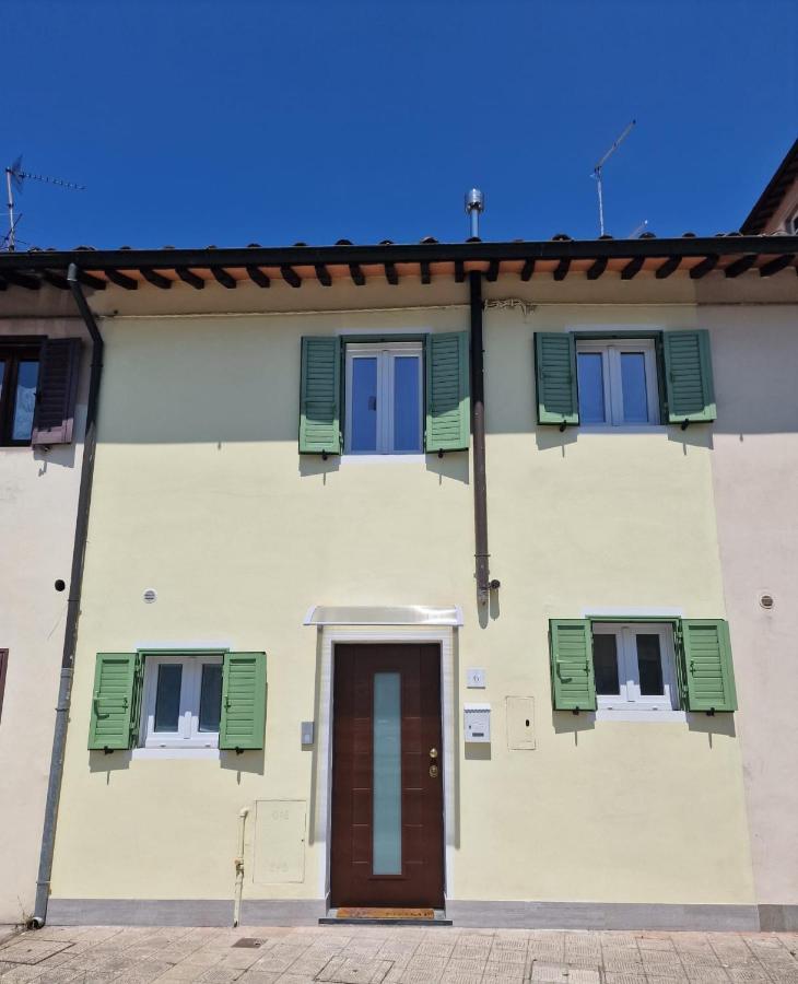 Вілла Casina Elena - Viareggio Centro Екстер'єр фото